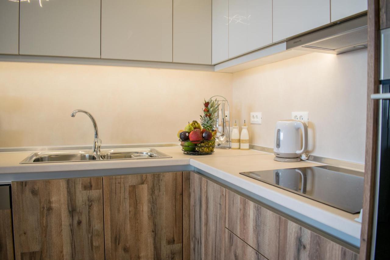 Golden Sunrise Stegna Apartment อาร์คานเยโลส ภายนอก รูปภาพ