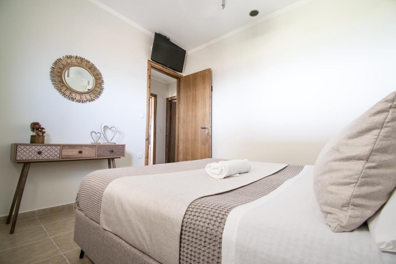 Golden Sunrise Stegna Apartment อาร์คานเยโลส ภายนอก รูปภาพ