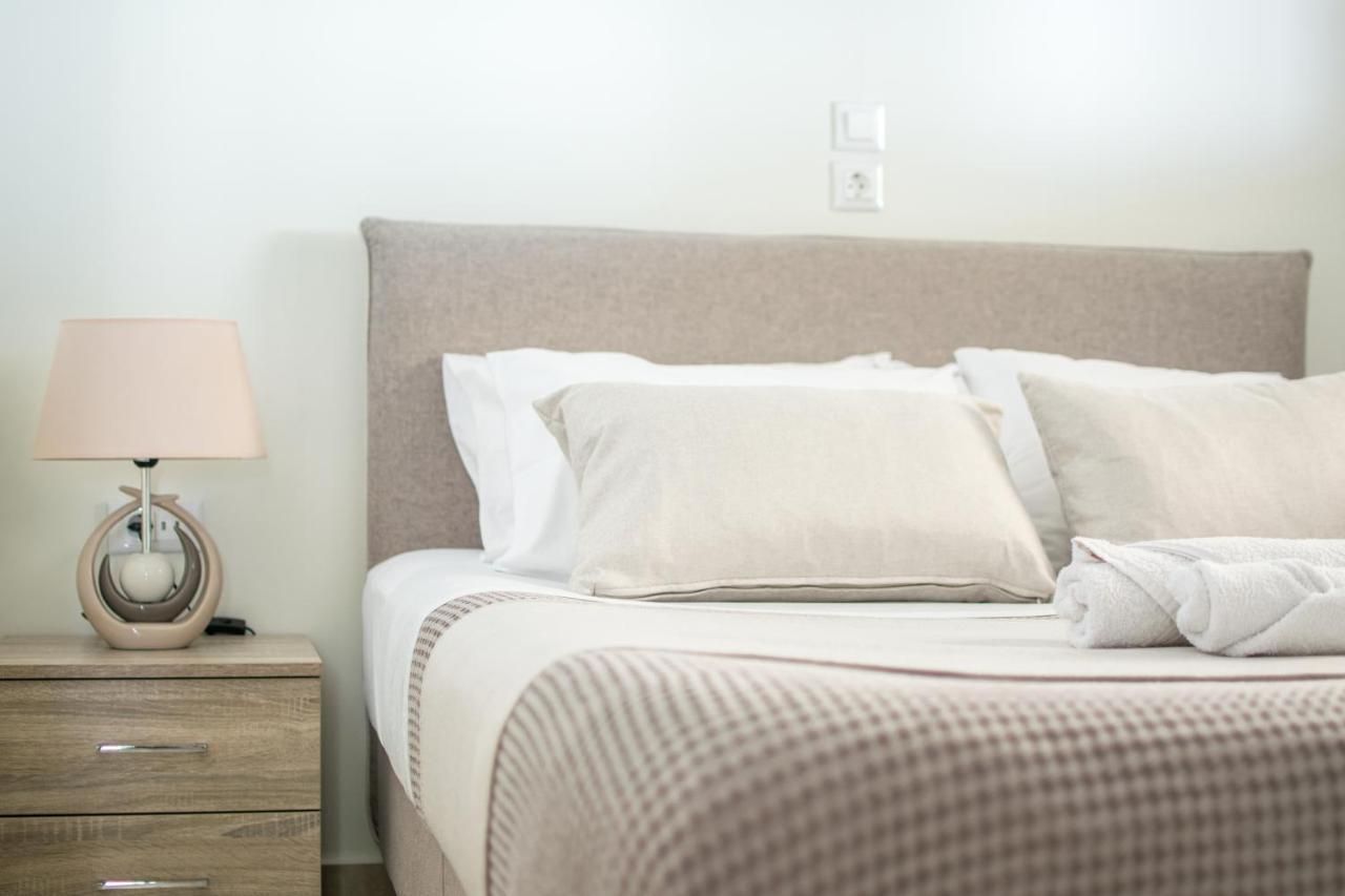 Golden Sunrise Stegna Apartment อาร์คานเยโลส ภายนอก รูปภาพ